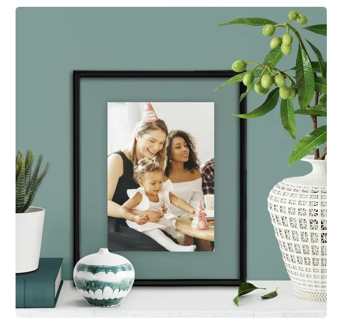 (2 pack) 8x10 Glass Floating Frame, Fits 8x10 Picture, Displays 5x7 or Smaller as Floating, Black Decor Light Photo Wall