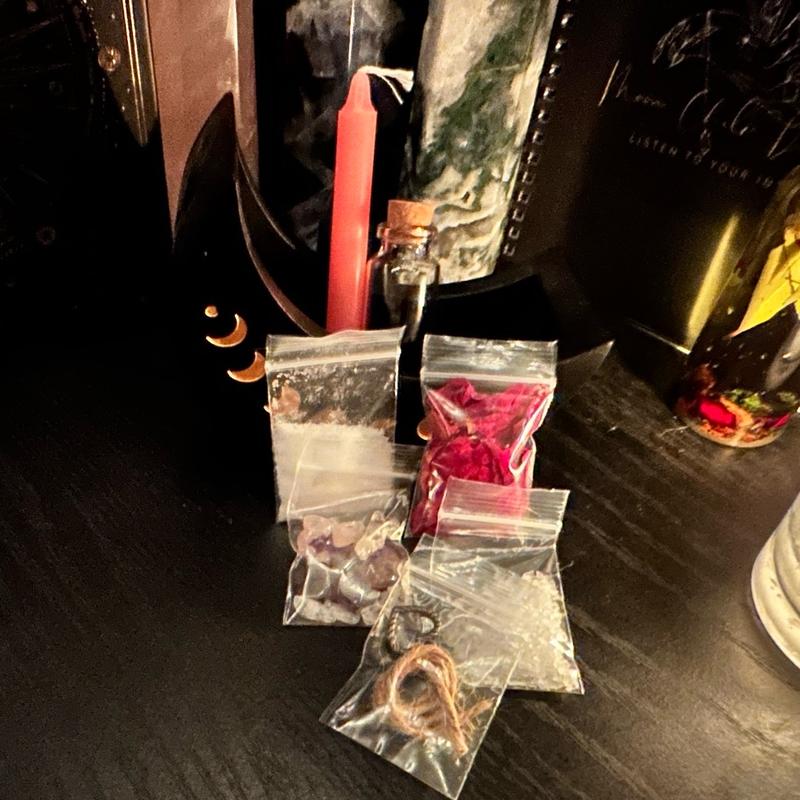 Love Spell Kit | Love Spell Ritual Kit l Love Spell Jar l Self Love Romantic Love Manifestation Ritual | Witchy Gift | Witchcraft