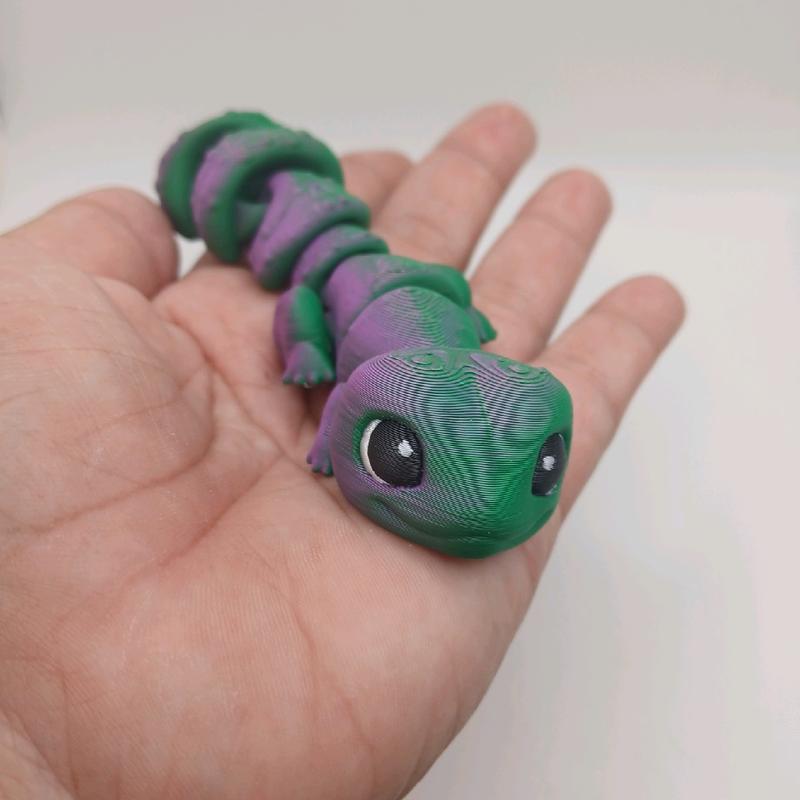 Cute 3D Printed Articulating-Flexi Leopard Gecko or Salamander Figurine Fidget Desk Buddy Animal Critter home decor Gift Accessory Ornaments super cute