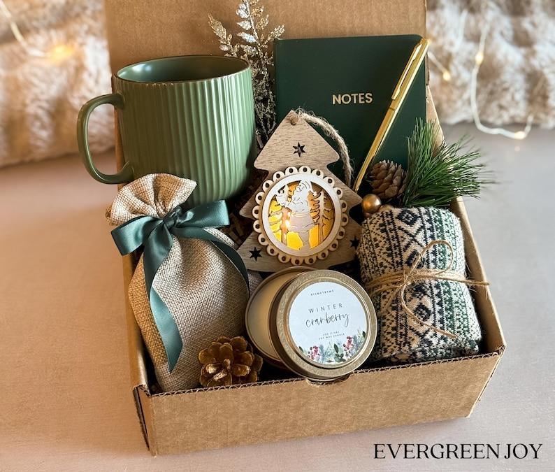 Holiday gift box, Christmas gift idea, warm gift, winter gift box, sending a hug, gift box for women, hygge gift, New Years gift idea