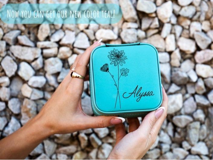 Personalized Jewelry Case, Birth Flower Jewelry Travel Case, Birth Month Flower Gift, Personalized Birthday Gift, Leather Jewelry Travel Case, Custom Jewelry Case