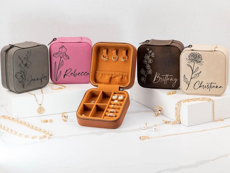 (Read description) Travel Jewelry Box, Wedding Bridesmaid Gifts, Personalized Gifts for Her, Engraved Jewelry Case, Birthday Gift for Women, Travel Accessories