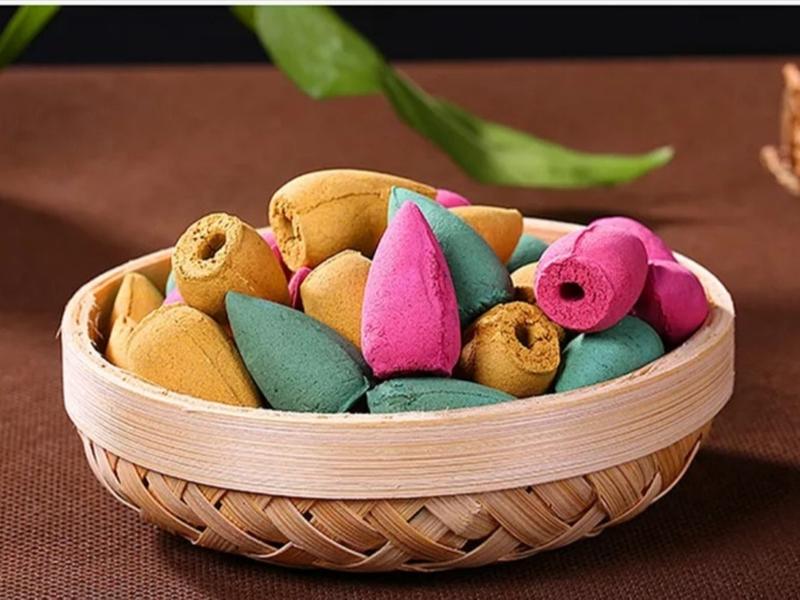 NEW VERSION Small Size Backflow Incense Burner Cones Flower Flavor Smoke Bullet Cone 50pcs Pack Freshener Aroma Fragrance