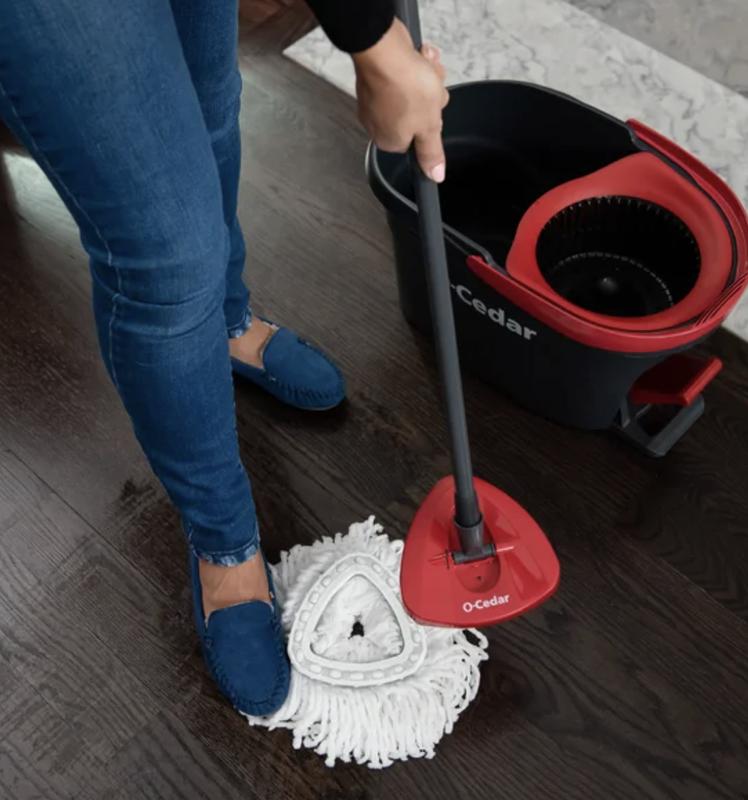 O-Cedar EasyWring Spin Mop & Bucket System with 3 Refills, New.