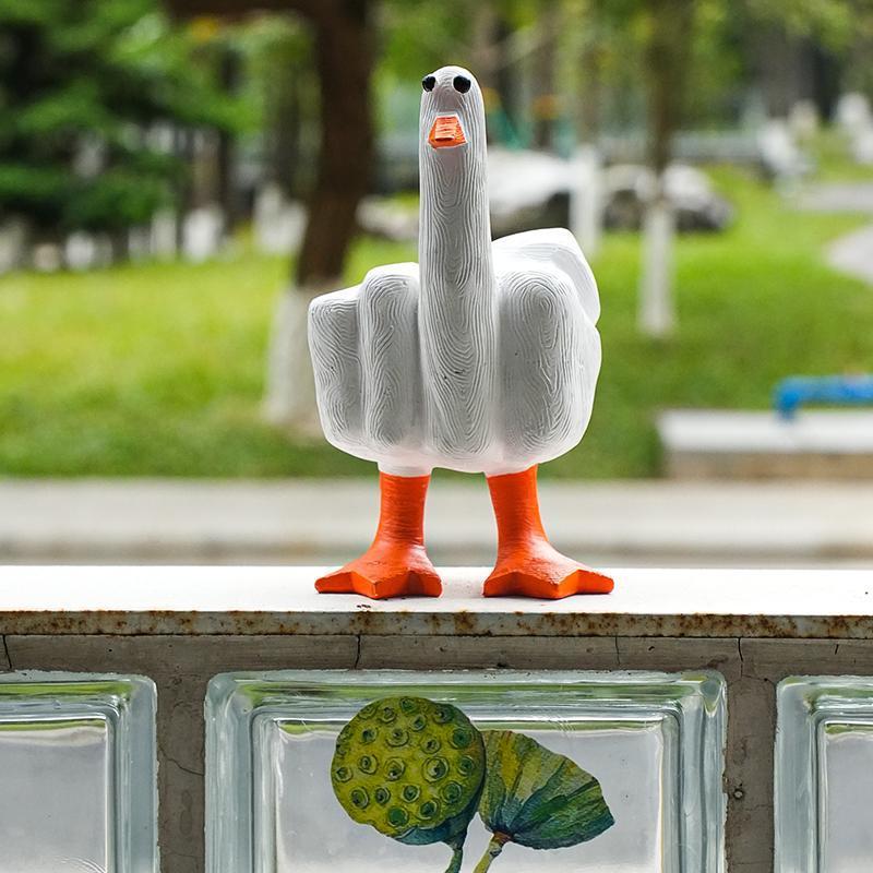 Funny Little Duck Resin Ornaments, Cute Animal Design Figurine for Decoration Gift Decorative