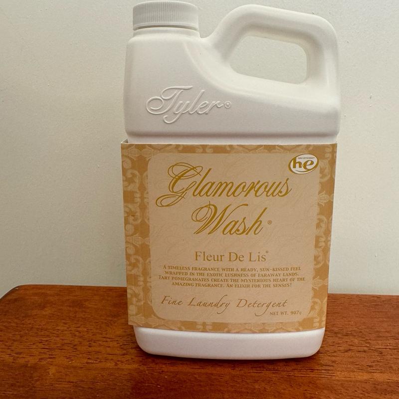 Tyler Candle Company Glamorous Wash (32oz) Fine Laundry Detergent