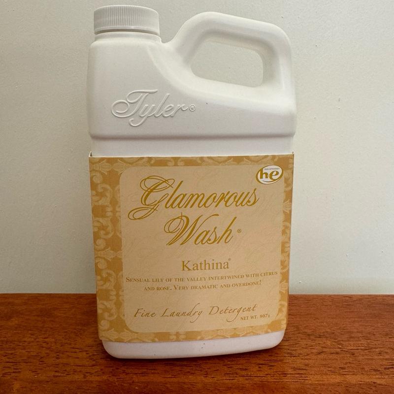 Tyler Candle Company Glamorous Wash (32oz) Fine Laundry Detergent