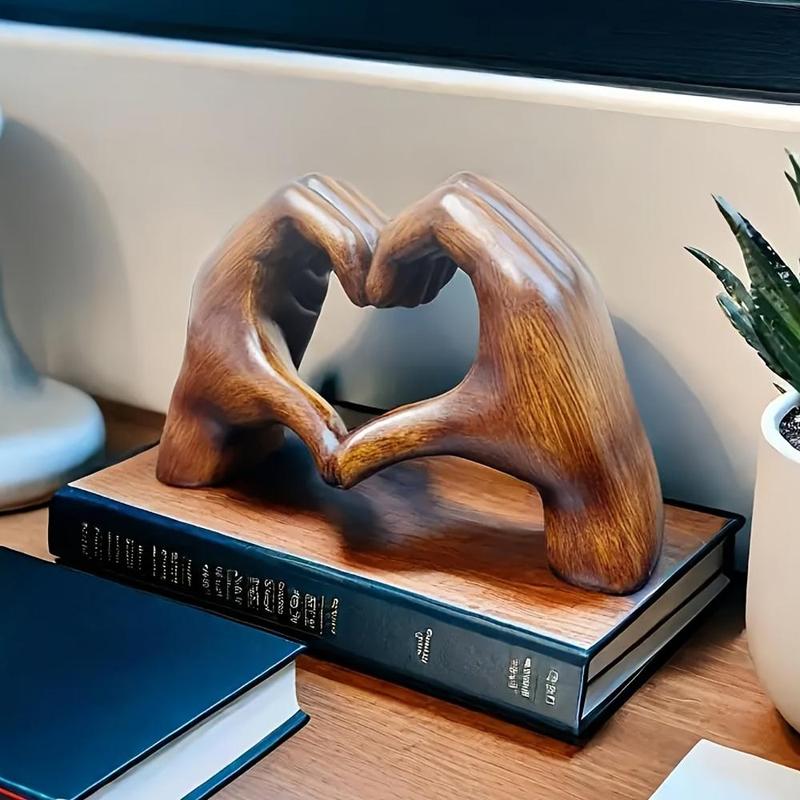 Hand & Heart Design Statue, 1 Count Creative Desktop Ornament, Home Decor for Living Room Bedroom Office