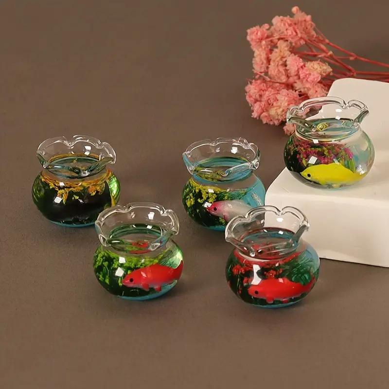 Random Color Mini Glass Fish Bowl, 1 Count Lovely Mini Fish Bowl, Desktop Decoration for Living Room Bedroom Office Home Dormitory Car