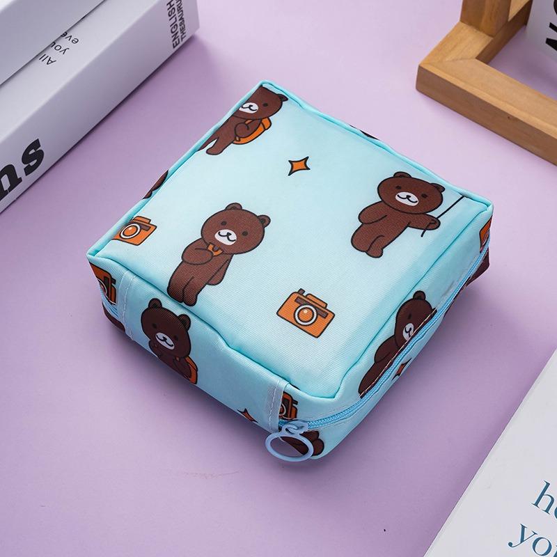 Travel-Friendly Sanitary Pad Organizer Bag - Cute Cartoon Print, Durable Polyester with Zipper